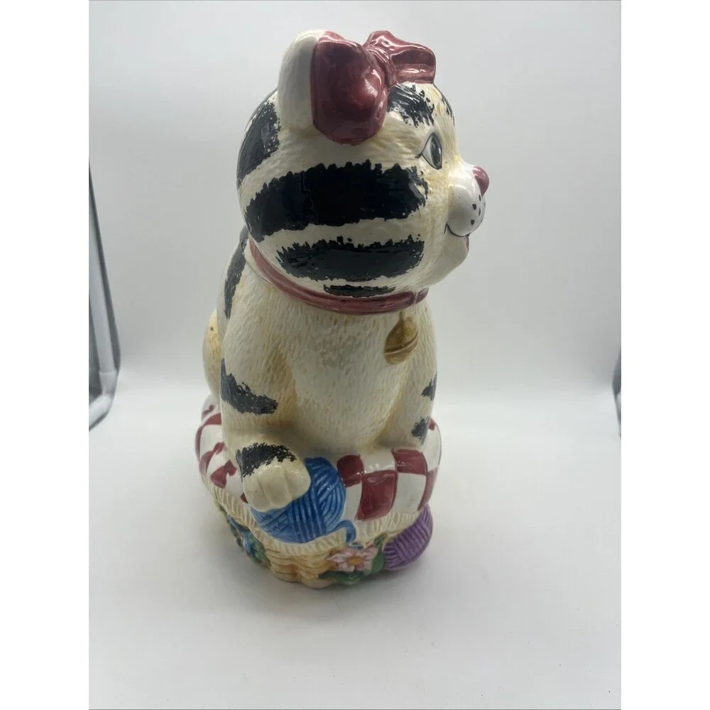 Vintage International Art Cat Cookie Jar 12